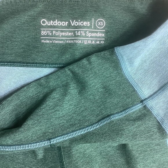 Outdoor Voices Two Tone Panel Leggings XS - Picture 3 of 4